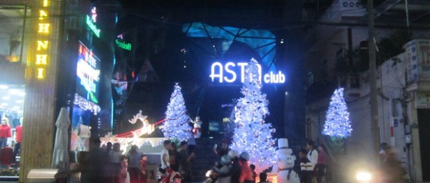 tintuc.hues_.vn-khong-khi-dem-noel-17